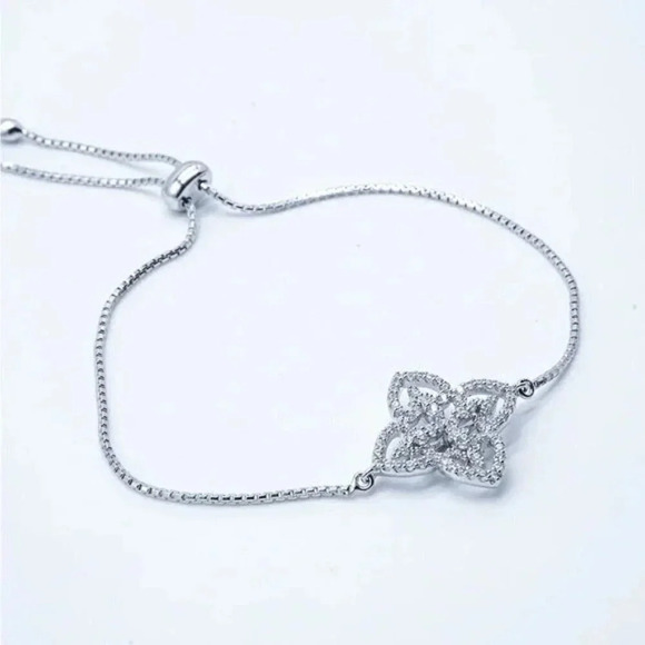 NWOT 925 Sterling Silver Flower Pave Rhinestone Bracelet Silver Tone - Picture 2 of 4